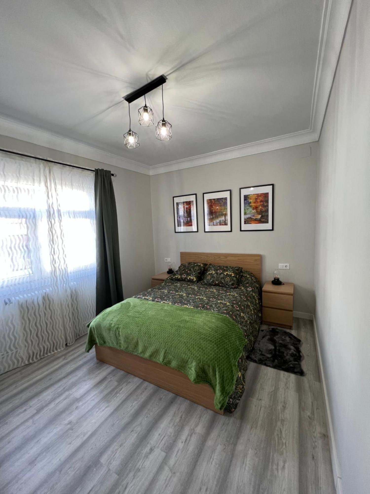 Apartamento Turistico Plaza I Monforte De Lemos Exterior photo